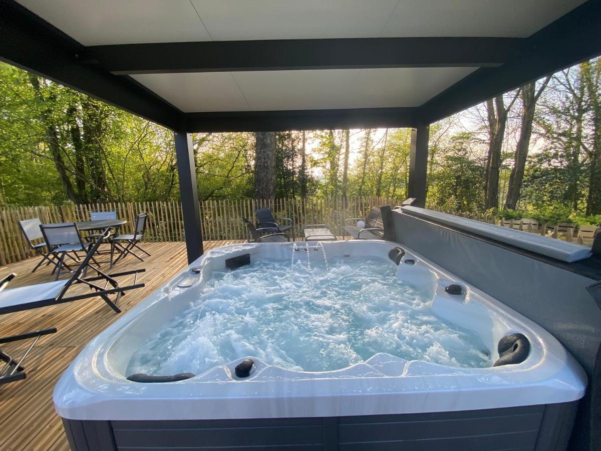 Domaine Du Gros Chene - Terrasses Avec Jacuzzis Privatifs Apartment Ablon Exterior photo