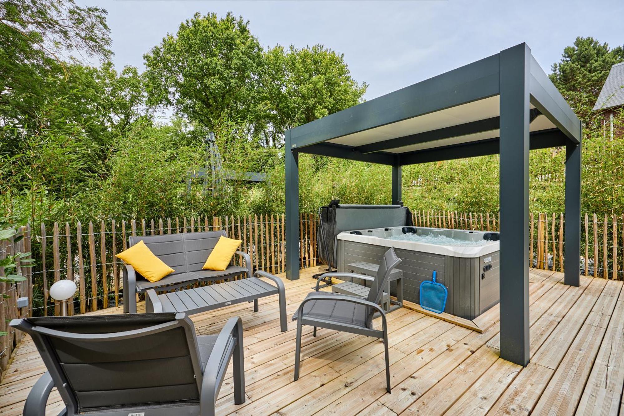 Domaine Du Gros Chene - Terrasses Avec Jacuzzis Privatifs Apartment Ablon Exterior photo